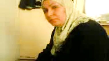 شرموطة كبيرة مربربة كريمة الجميلة أحبها