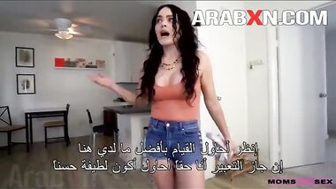 الام تجعل ابنها يحبها سكس مترجم